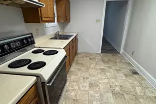 525 E Market St, Pottsville, PA 17901 - Photo 6