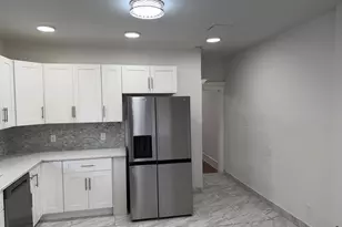 28 S 2nd St, Frackville, PA 17931 - Photo 6