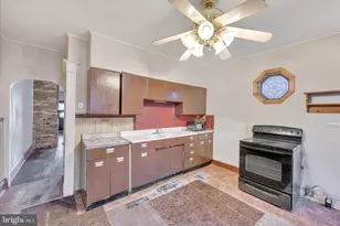 209 S Schuylkill Ave, Shenandoah, PA 17976 - Photo 12