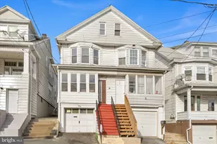 209 S Schuylkill Ave, Shenandoah, PA 17976 - Photo 2