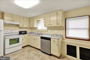 113 S Straub Ave, Orwigsburg, PA 17961 - Photo 6