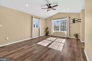 2021 Evergreen Dr, Tamaqua, PA 18252 - Photo 10