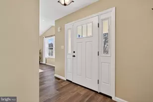 2021 Evergreen Dr, Tamaqua, PA 18252 - Photo 4