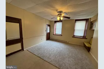 614 Mahantongo Street, Pottsville, PA 17901 - Photo 6