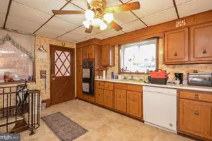 214 E Main St, Schuylkill Haven, PA 17972 - Photo 4