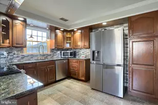 302 Park Rd, Valley View, PA 17983 - Photo 10