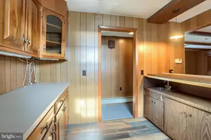 302 Park Rd, Valley View, PA 17983 - Photo 32