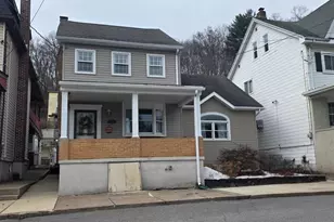 514 W Washington St, Tamaqua, PA 18252 - Photo 2