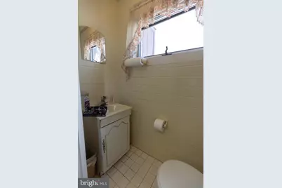 2042 Mahantongo Street, Pottsville, PA 17901 - Photo 22