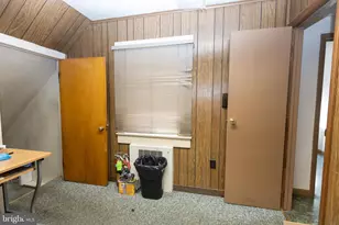 2042 Mahantongo St, Pottsville, PA 17901 - Photo 10