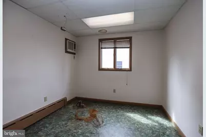 2042 Mahantongo Street, Pottsville, PA 17901 - Photo 20