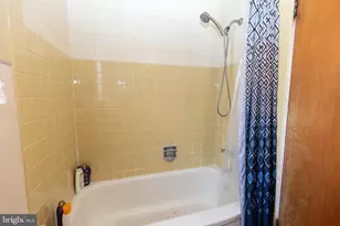 2042 Mahantongo St, Pottsville, PA 17901 - Photo 44