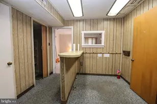 2042 Mahantongo St, Pottsville, PA 17901 - Photo 8