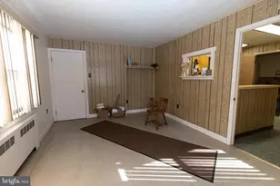 2042 Mahantongo St, Pottsville, PA 17901 - Photo 6