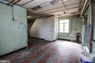 2042 Mahantongo St, Pottsville, PA 17901 - Photo 26