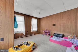 237 S Chestnut St, Shenandoah, PA 17976 - Photo 14