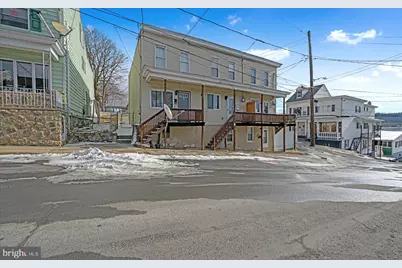 237 S Chestnut Street, Shenandoah, PA 17976 - Photo 4