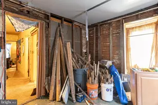 435 Hotel St, Pottsville, PA 17901 - Photo 16