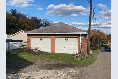 700 N 13th Street, Pottsville, PA 17901 - Photo 4