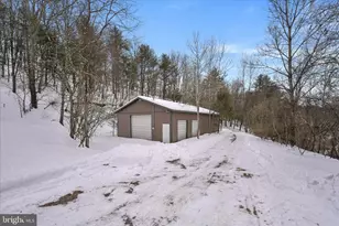 283 Pleasant Valley Rd, New Ringgold, PA 17960 - Photo 32