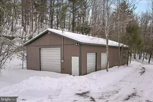 283 Pleasant Valley Rd, New Ringgold, PA 17960 - Photo 2