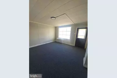 758 W Walnut Street, Pottsville, PA 17901 - Photo 2