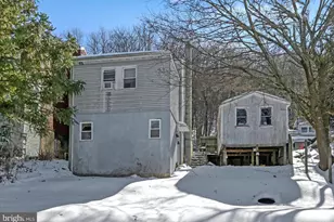 239 W Savory St, Pottsville, PA 17901 - Photo 28