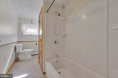 239 W Savory Street, Pottsville, PA 17901 - Photo 16