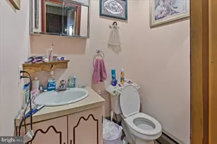 207 W Poplar St, Shenandoah, PA 17976 - Photo 14