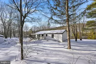 332 Wild Turkey Ln, New Ringgold, PA 17960 - Photo 6