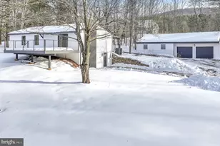 332 Wild Turkey Ln, New Ringgold, PA 17960 - Photo 1