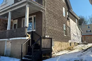 124 E High St, Coaldale, PA 18218 - Photo 2