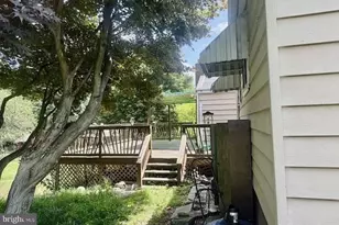 225-227 Furnace St, Shenandoah, PA 17976 - Photo 2