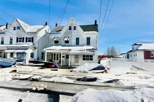 113 N 2nd St, Frackville, PA 17931 - Photo 4