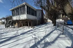 144 Pennsylvania Ave, Shenandoah, PA 17976 - Photo 2