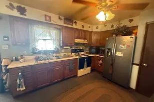 144 Pennsylvania Ave, Shenandoah, PA 17976 - Photo 10