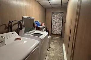 29 E Wiconisco Ave E, Tower City, PA 17980 - Photo 8