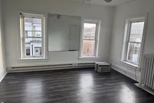 25 E Oak St, Shenandoah, PA 17976 - Photo 12