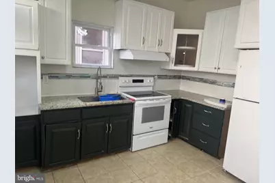 27 E Oak Street, Shenandoah, PA 17976 - Photo 8