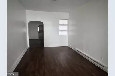 15 S White Street, Shenandoah, PA 17976 - Photo 2