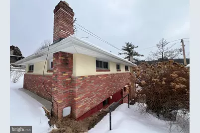 1938 High Park Manor, Pottsville, PA 17901 - Photo 2