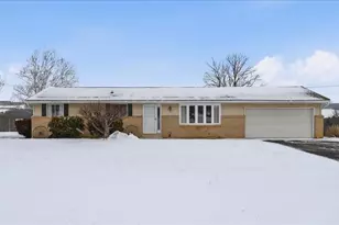 143 Mill Dr, Tamaqua, PA 18252 - Photo 2