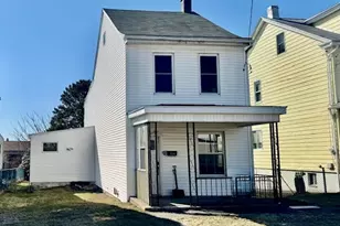 124 S Wylam St, Frackville, PA 17931 - Photo 1