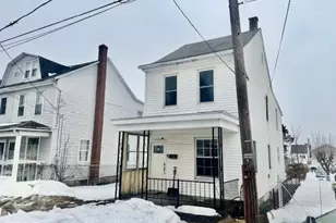 124 S Wylam St, Frackville, PA 17931 - Photo 2