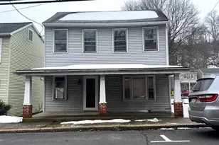 627 N Garfield Ave, Schuylkill Haven, PA 17972 - Photo 2