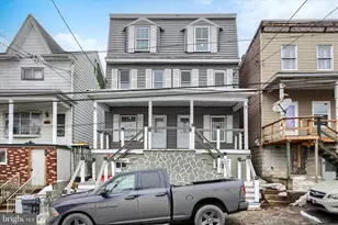 201 Market St, Cumbola, PA 17930 - Photo 2