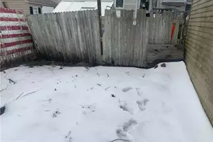 227 N Chestnut St, Shenandoah, PA 17976 - Photo 2