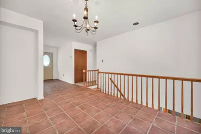 2137 S Woodglen Road, Pottsville, PA 17901 - Photo 10