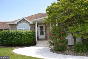 4 Linden Ct, Ashland, PA 17921 - Photo 2