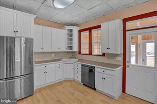 157 N Tulpehocken St, Pine Grove, PA 17963 - Photo 8